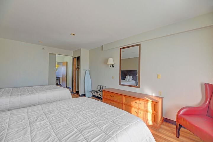 Room 16 of 46