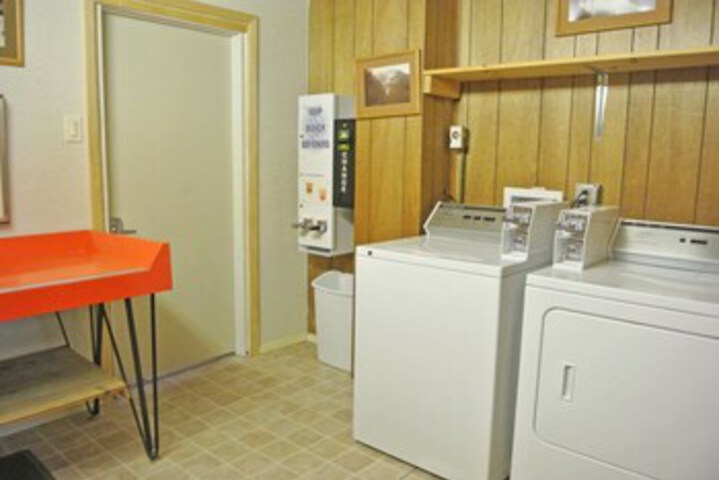Room 13 of 22