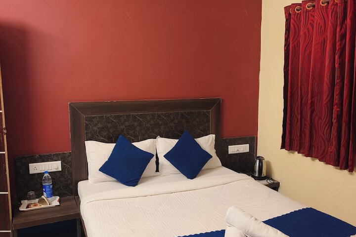 Room 2 of 44