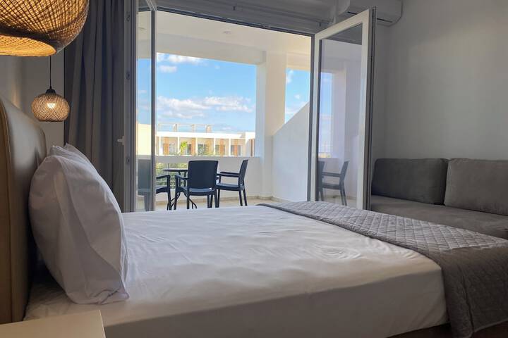 Room 30 of 77