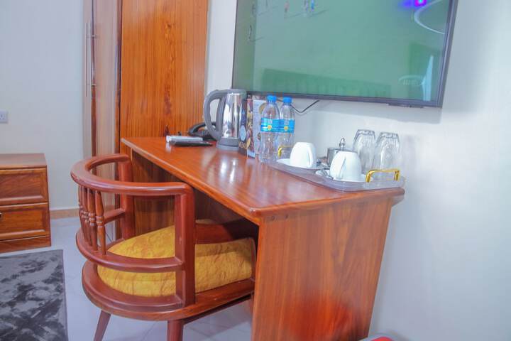 Room 35 of 98