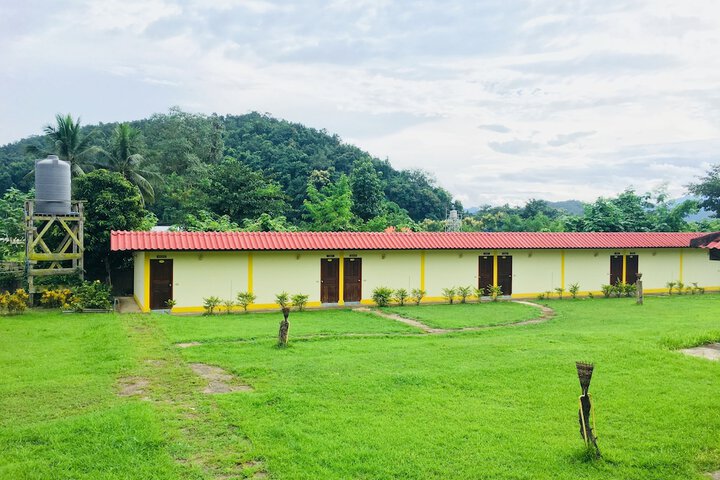 Room 6 of 63