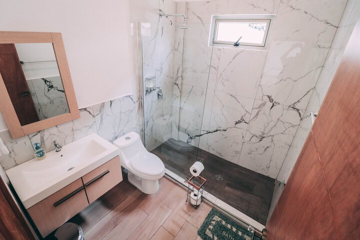 Room 53 of 120