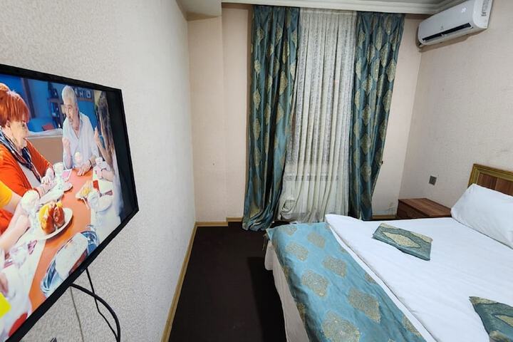 Room 32 of 105