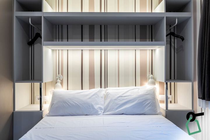 Room 5 of 42