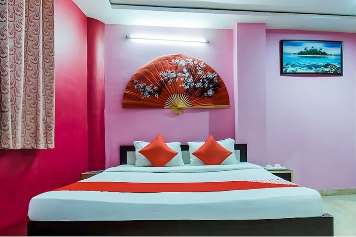 Room 15 of 26