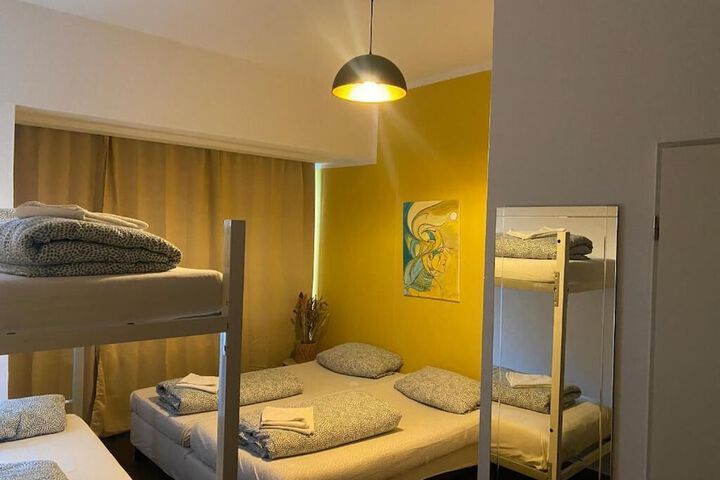 Room 44 of 150