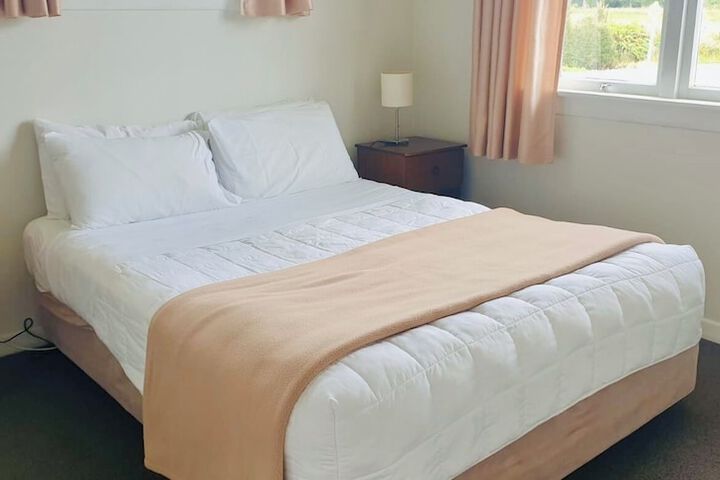 Room 9 of 65