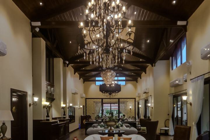 Hotel Interior 5 of 51