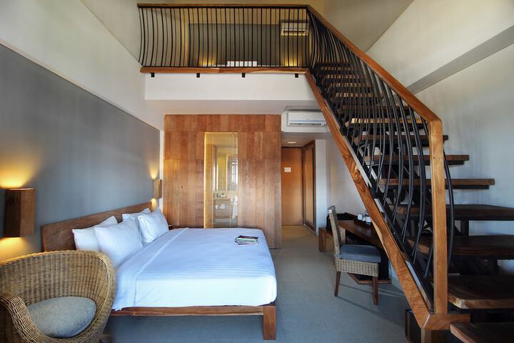 Room 22 of 81