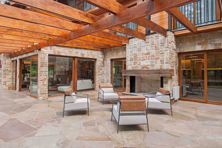 Terrace/Patio 31 of 47