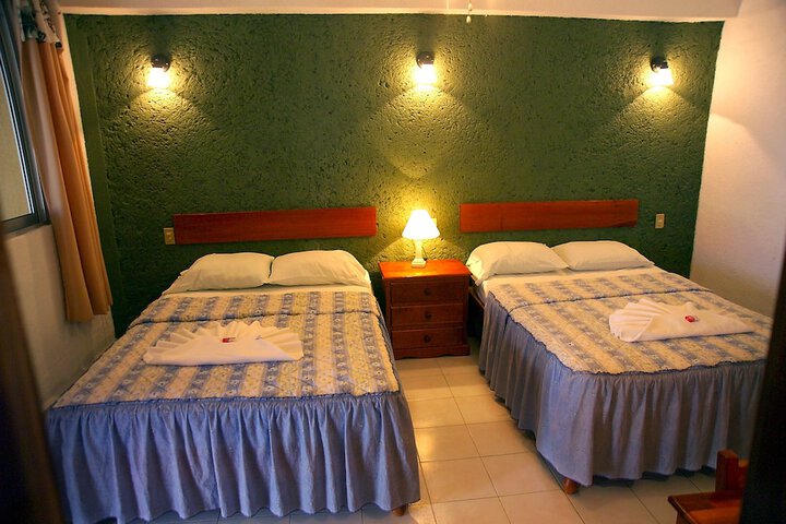Room 9 of 24