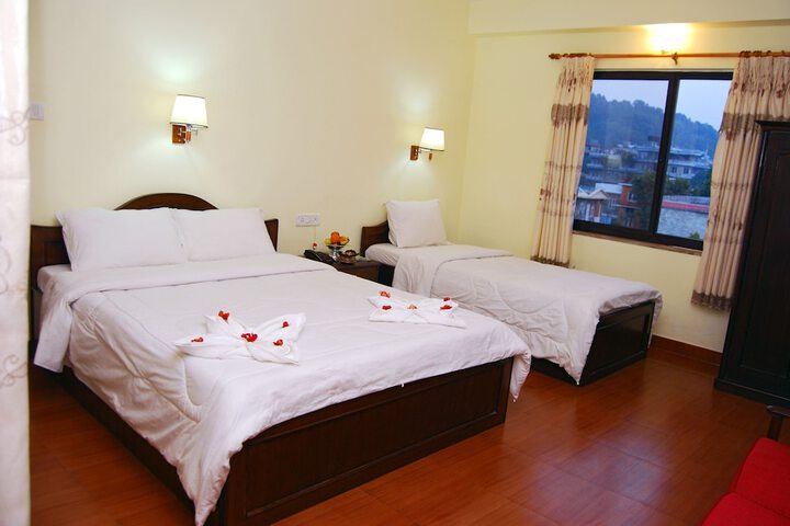Room 9 of 35