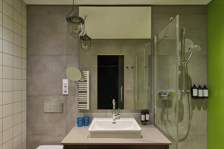 Clean Restrooms