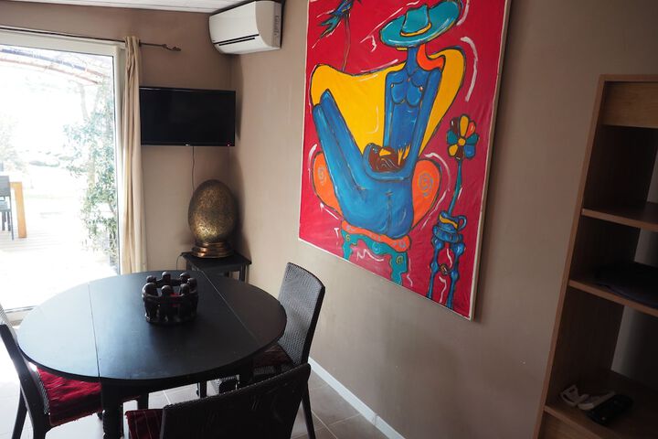 Room 49 of 144