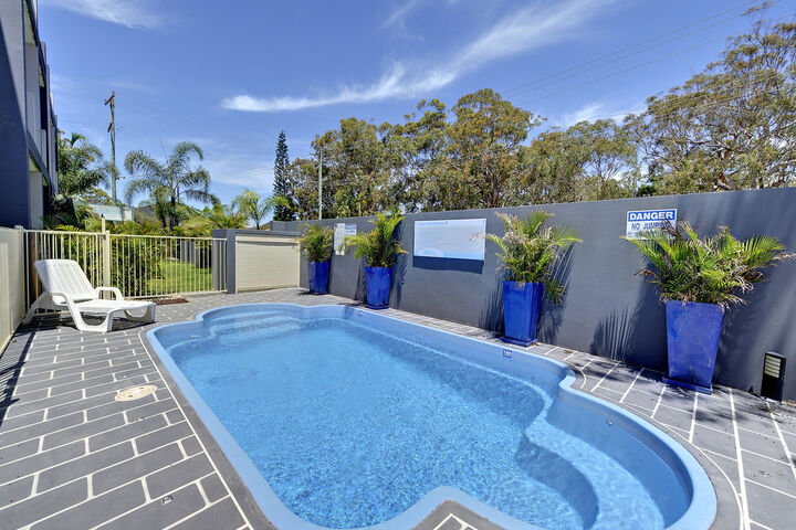 Pool 58 of 63