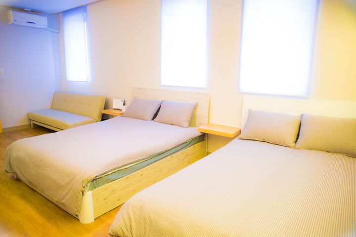 Room 52 of 84