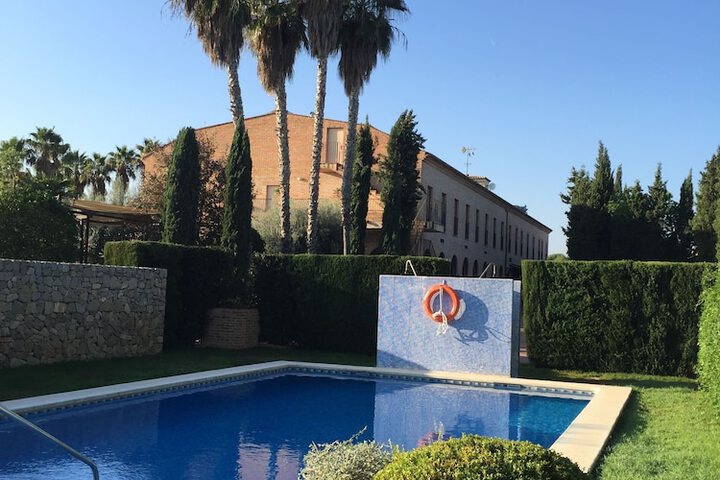 Hotel Pool