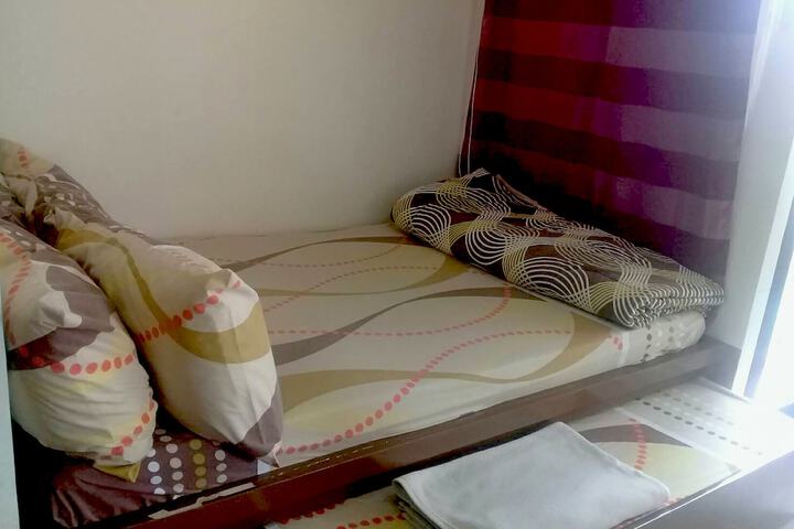 Room 7 of 11