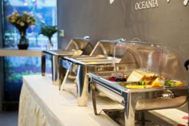 Rose Art Hotel (Ningbo Beilun Yintai City Store)
