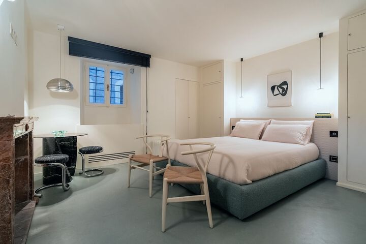 Room 11 of 63