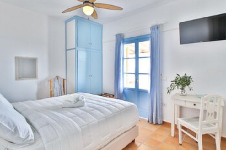 Room 16 of 30