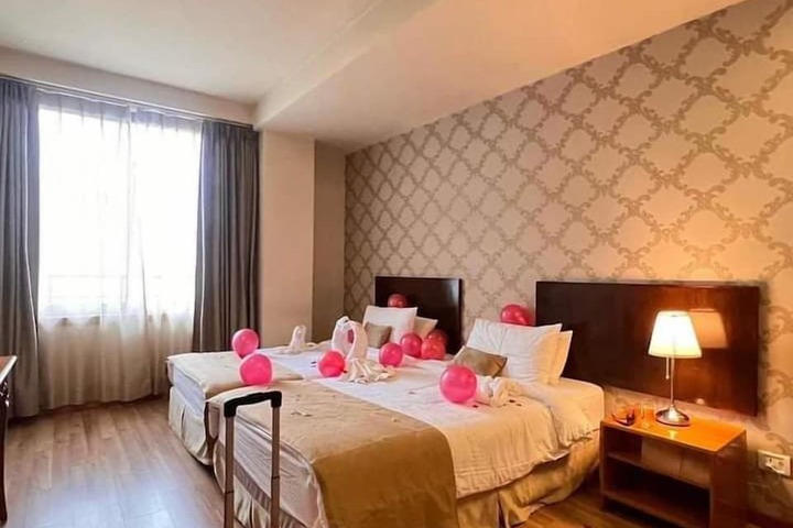 Room 16 of 44