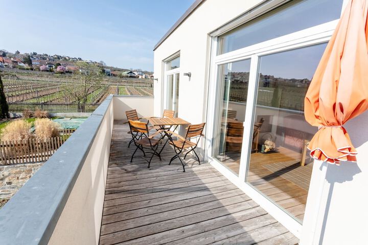 Terrace/Patio 6 of 8