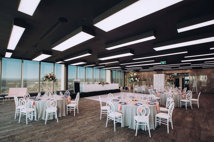 Ballroom/Hall 78 of 115