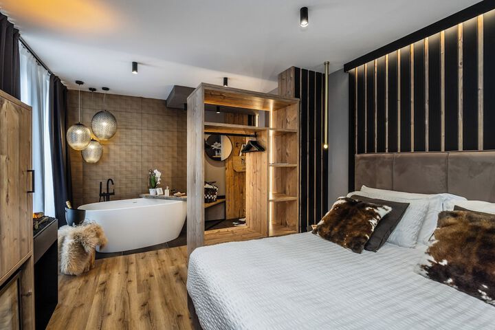 Room 40 of 115