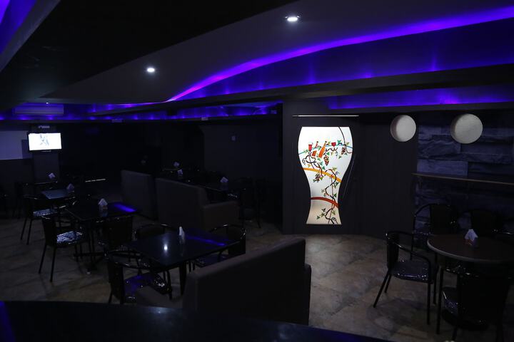 Lounge 19 of 26