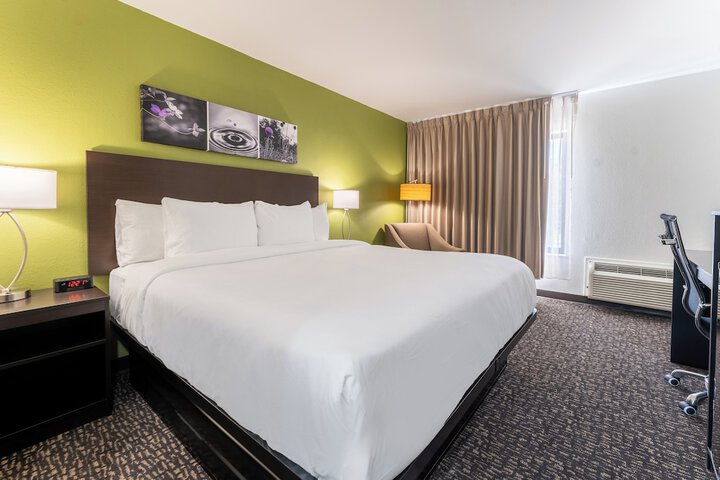 Room 10 of 23