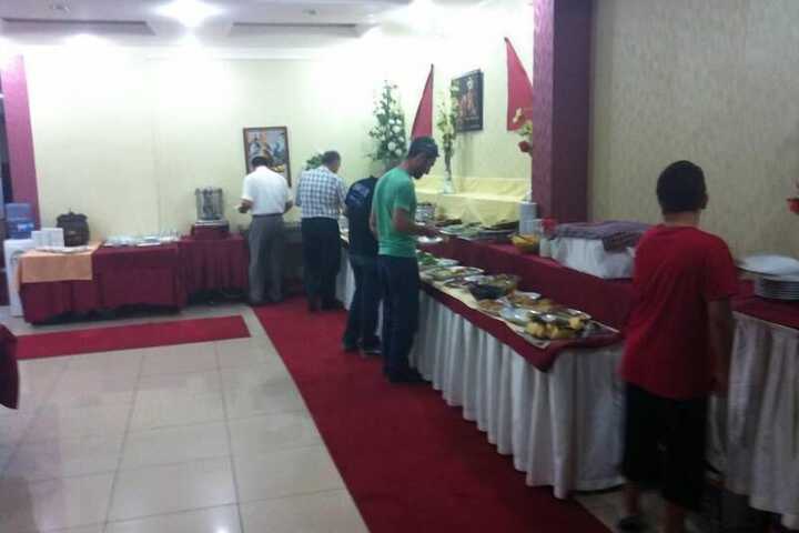 Dining 18 of 21