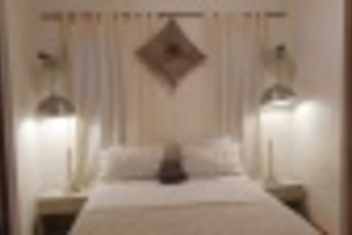 Room 220 of 324