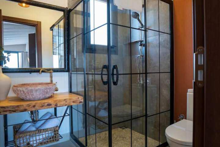 Room 55 of 73