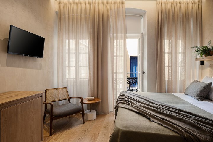 Room 40 of 72