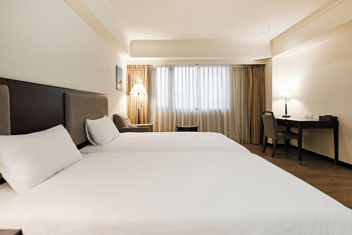 Room 12 of 72