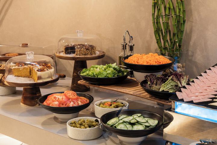 Dining 57 of 64