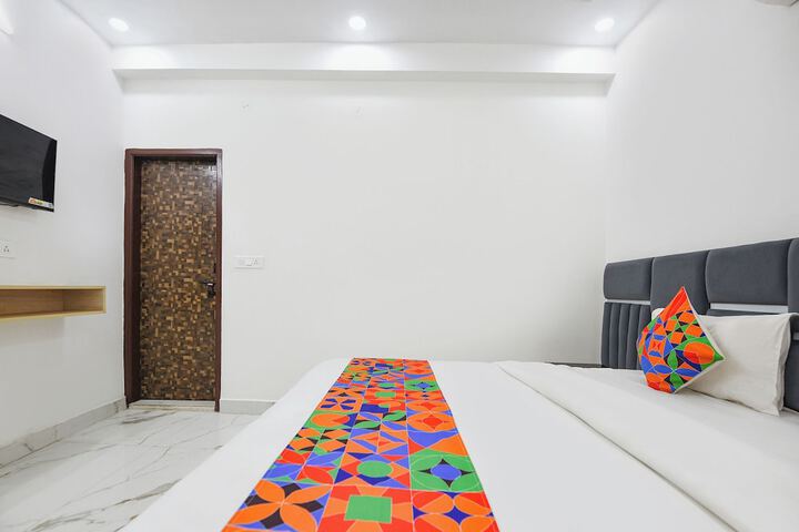 Room 15 of 29