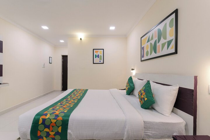 Room 14 of 48