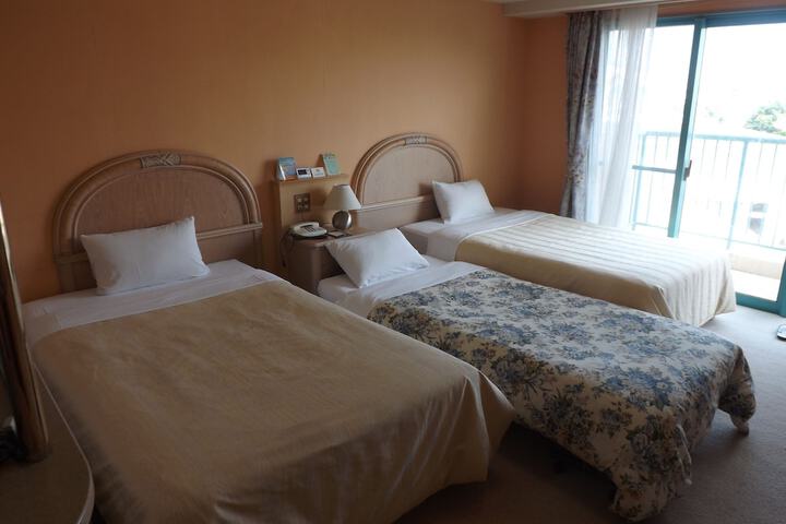 Room 7 of 41