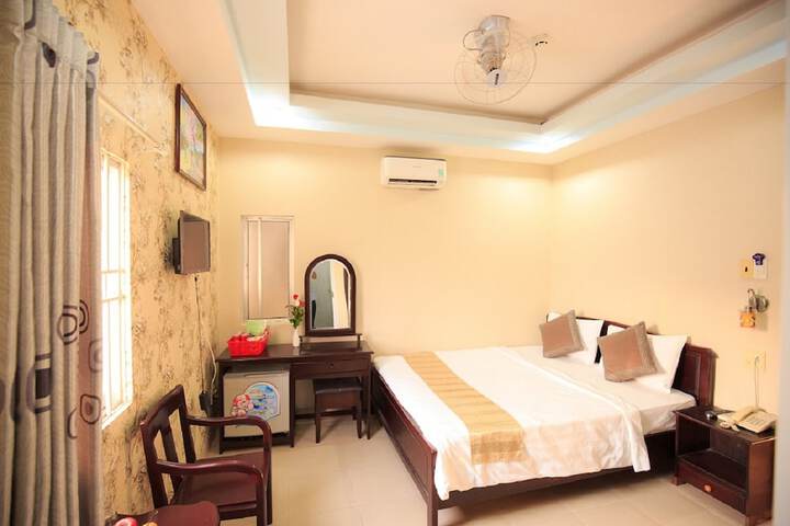 Room 15 of 40
