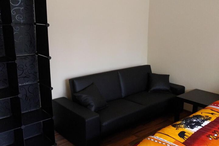 Room 25 of 66
