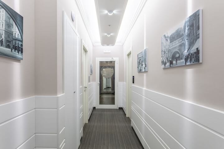 Ballroom/Hall 132 of 142