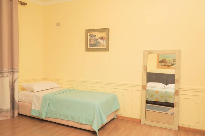 Room 16 of 45