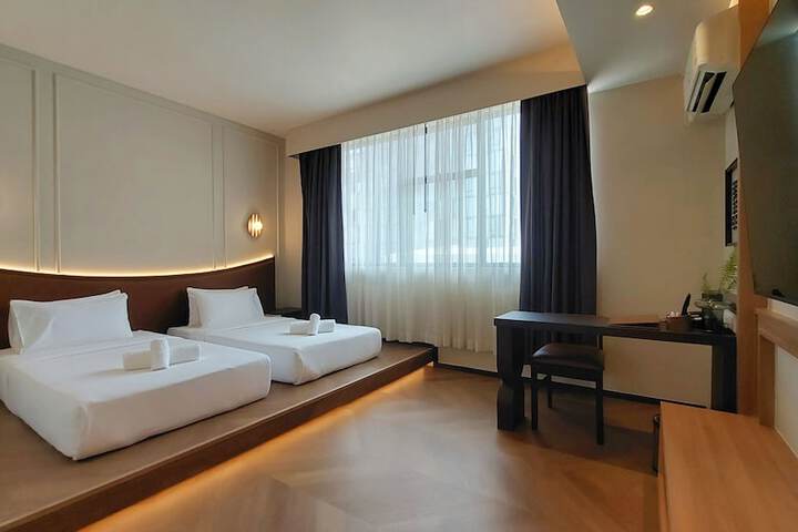 Room 50 of 96