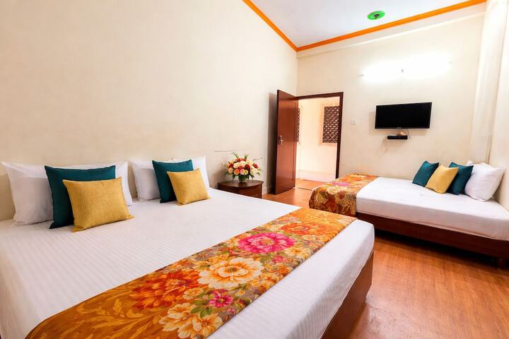 Room 15 of 19