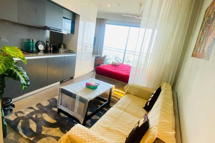 Room 16 of 26