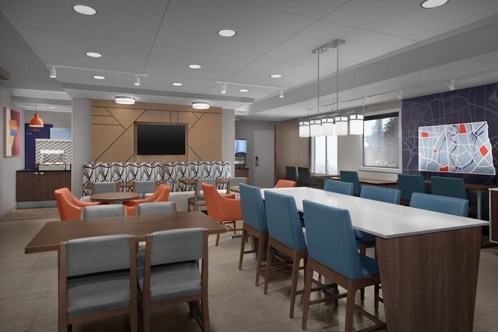 Breakfast/Coffee Service 88 of 104