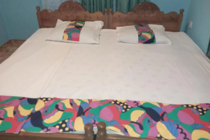 Room 3 of 16